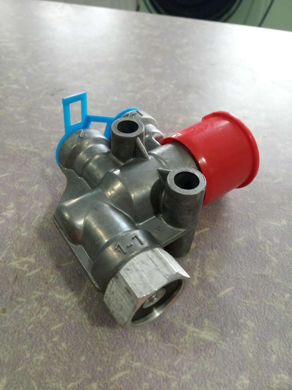 OTKOCNI VENTIL-2X M16x1,5-9630060030 OTKOCNI VENTIL-2X M16x1,5-9630060030