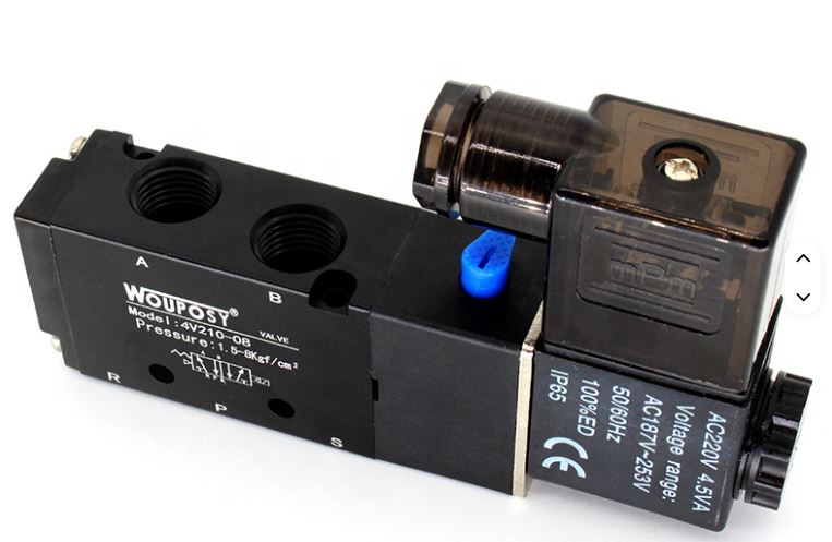 4V210-08 AC 220 elek.razvodnik 1/4" 5/2 1bobina 4V210-08 AC 220 elek.razvodnik 1/4" 5/2 1bobina