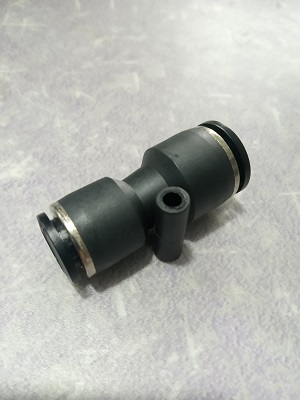 IPU 12x8-prelazni prikljucak sa crava 12mm na crevo 8mm