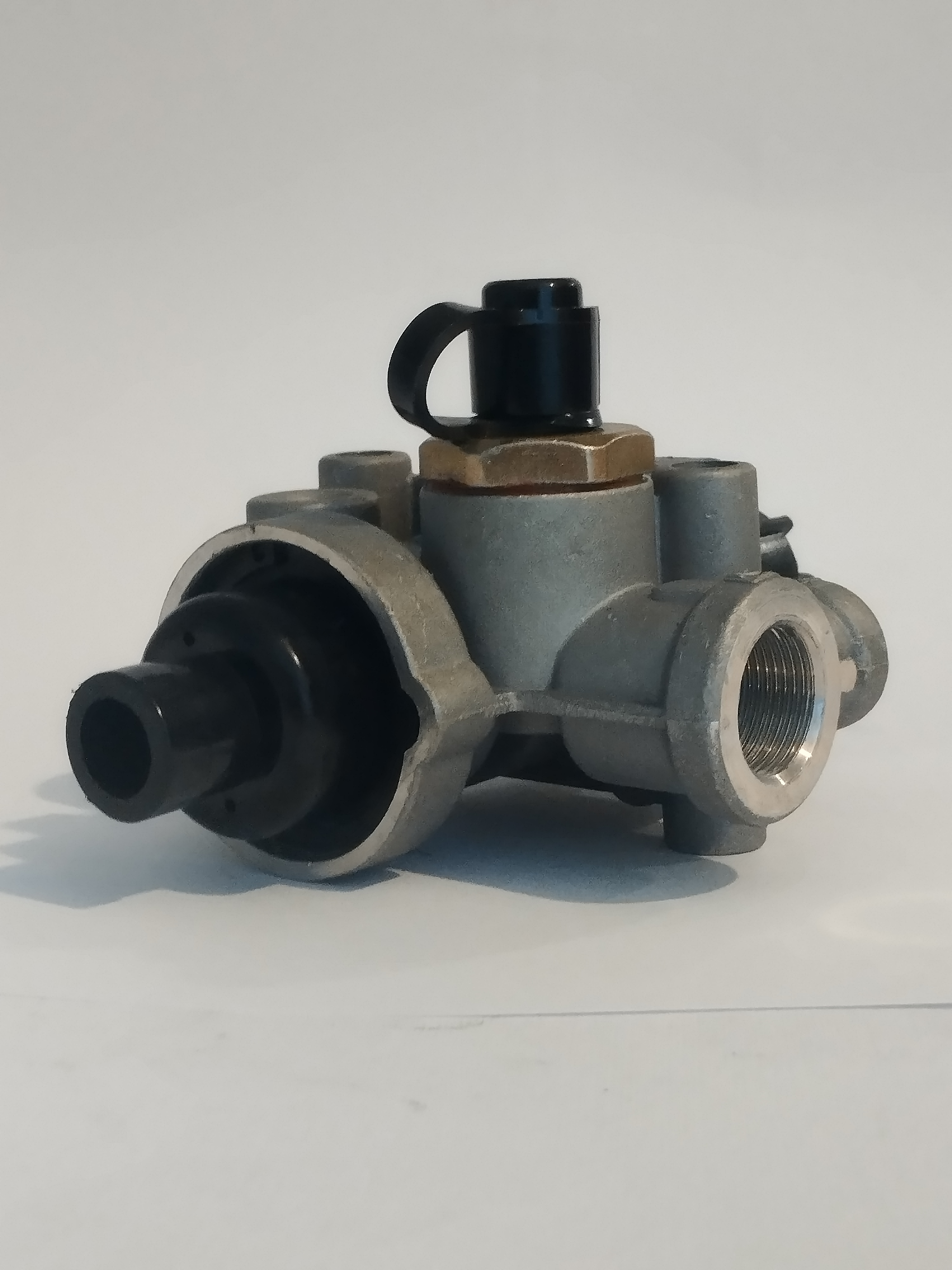 REGULATOR PRITISKA 9753034640